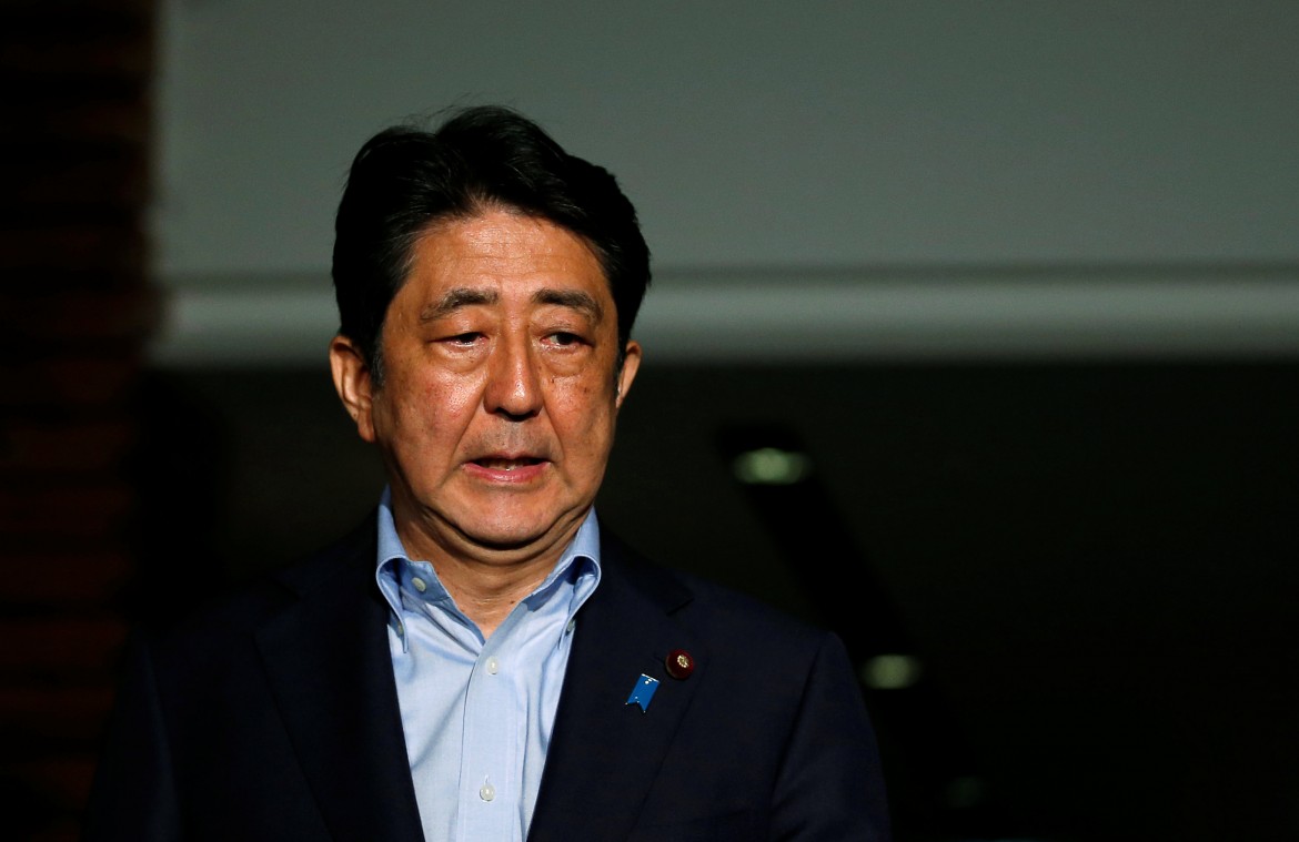 Giappone: crisi nazionale e personale, Abe convoca elezioni anticipate