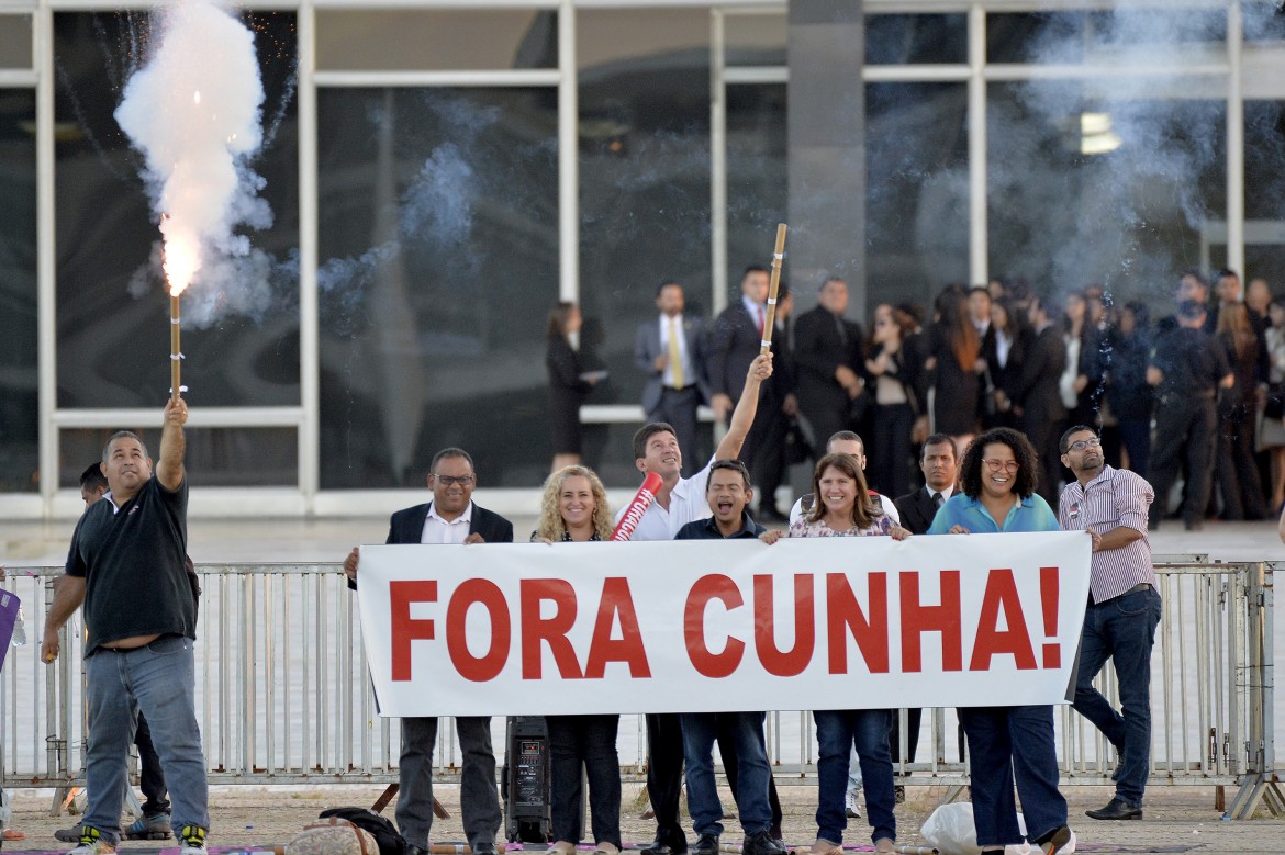 Si dimette il presidente della Camera Eduardo Cunha