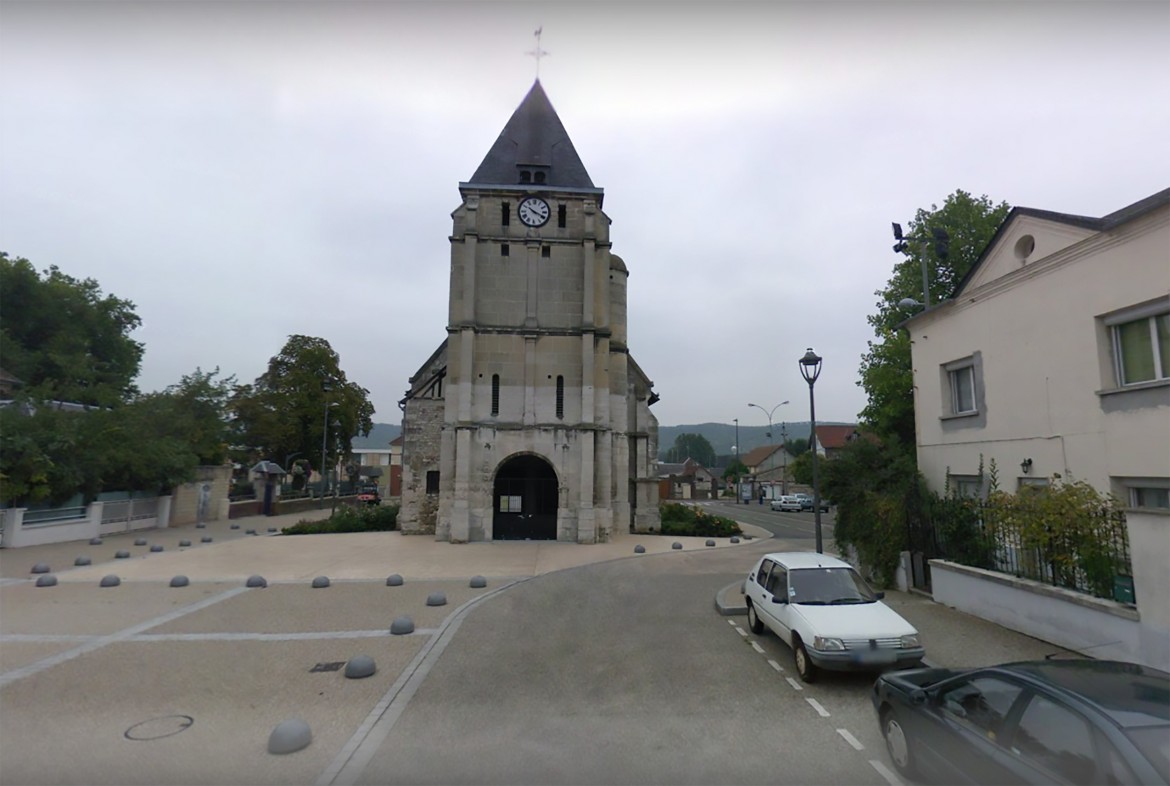 Rouen, orrore premeditato sulla messa