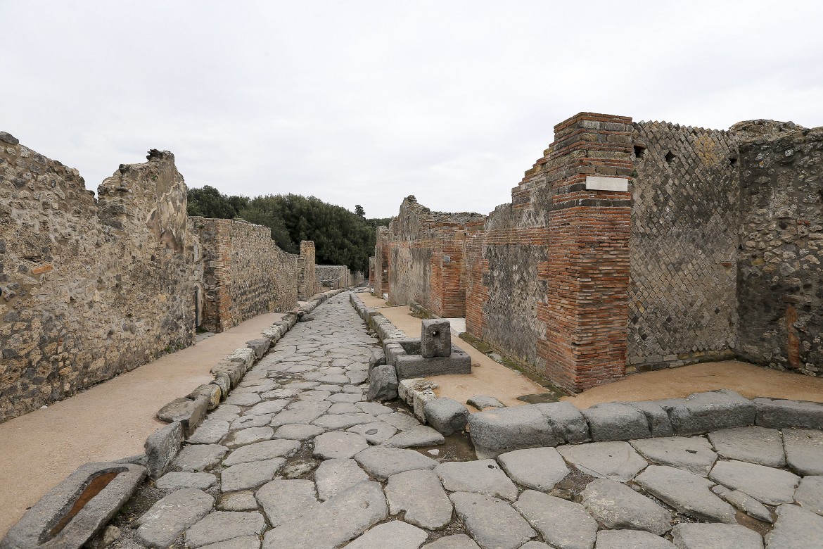 Gli scavi di Pompei diventano un hub il mega progetto dell’Alta velocità