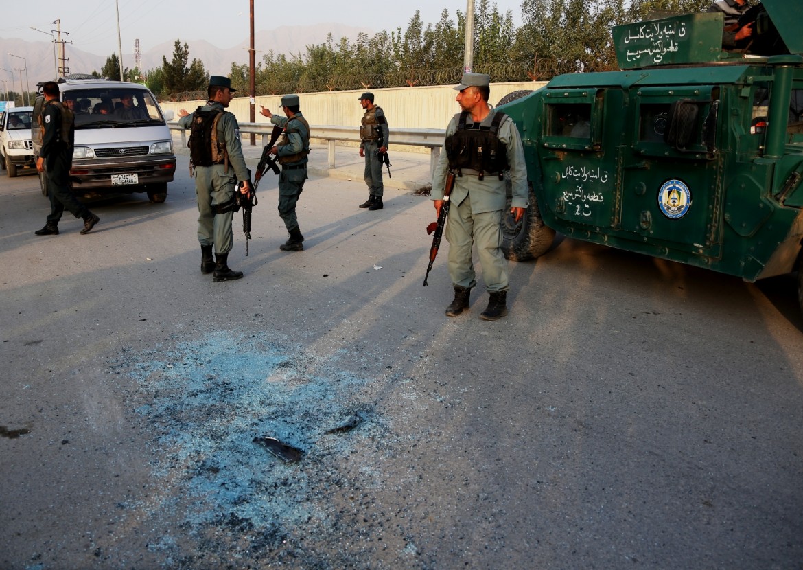 Attacco a Kabul.  15 morti. Ghani accusa Pakistan