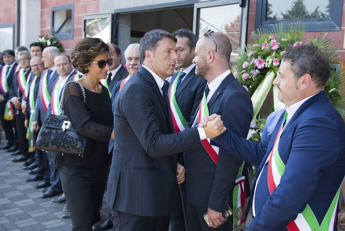 Renzi offre un patto. Pensa al referendum