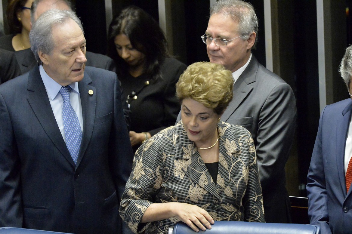Dilma: «Sono innocente, è un golpe istituzionale»