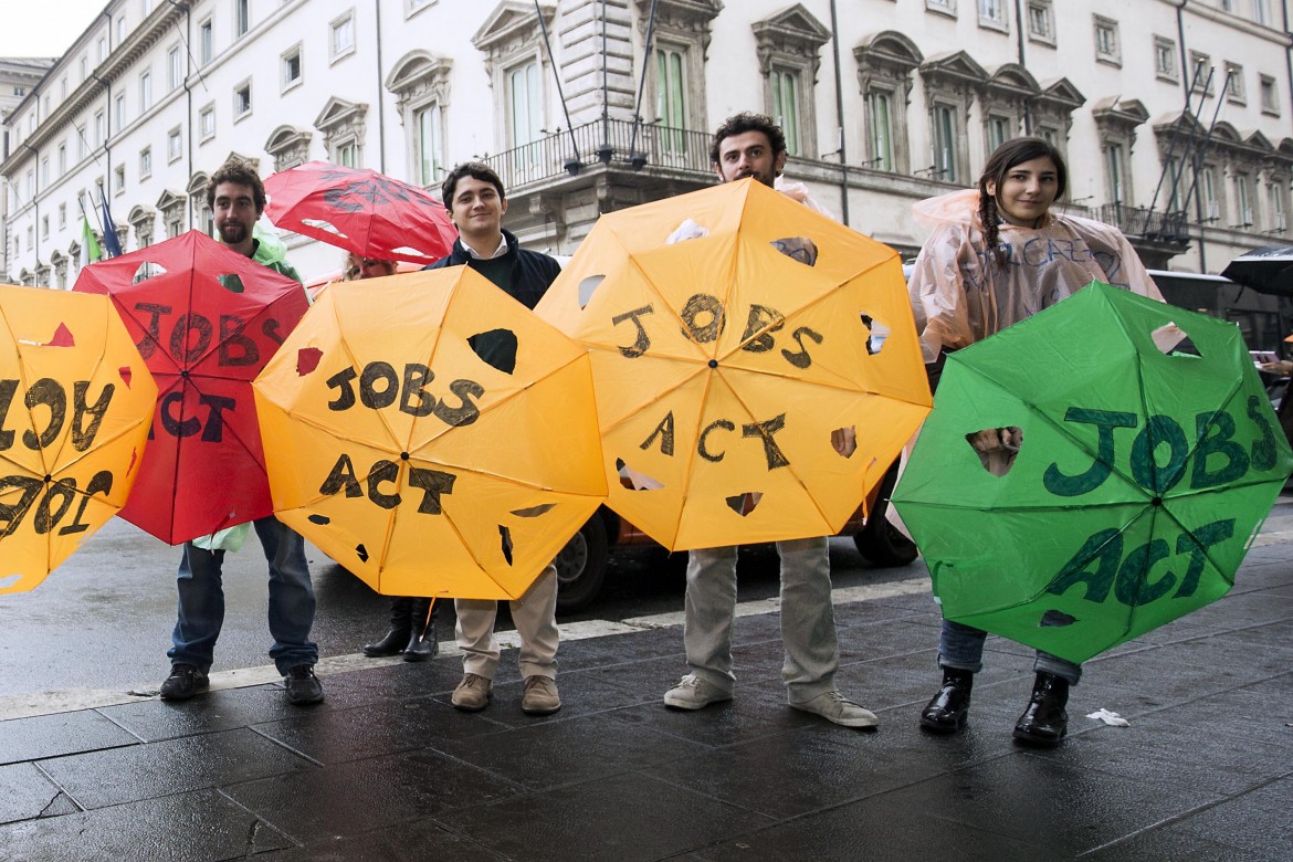 Il Jobs Act nelle urne. L’Ocse tira la volata a Renzi. No di Cgil e Potere al Popolo