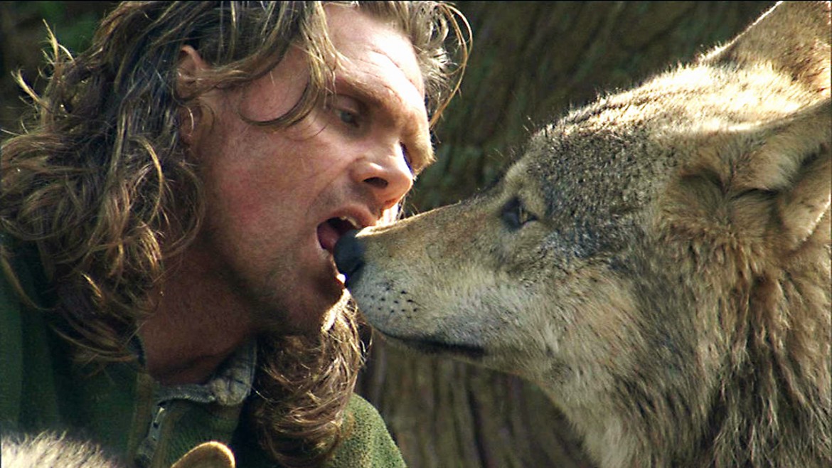 Shaun Ellis, ululare coi lupi (ed altri animali)