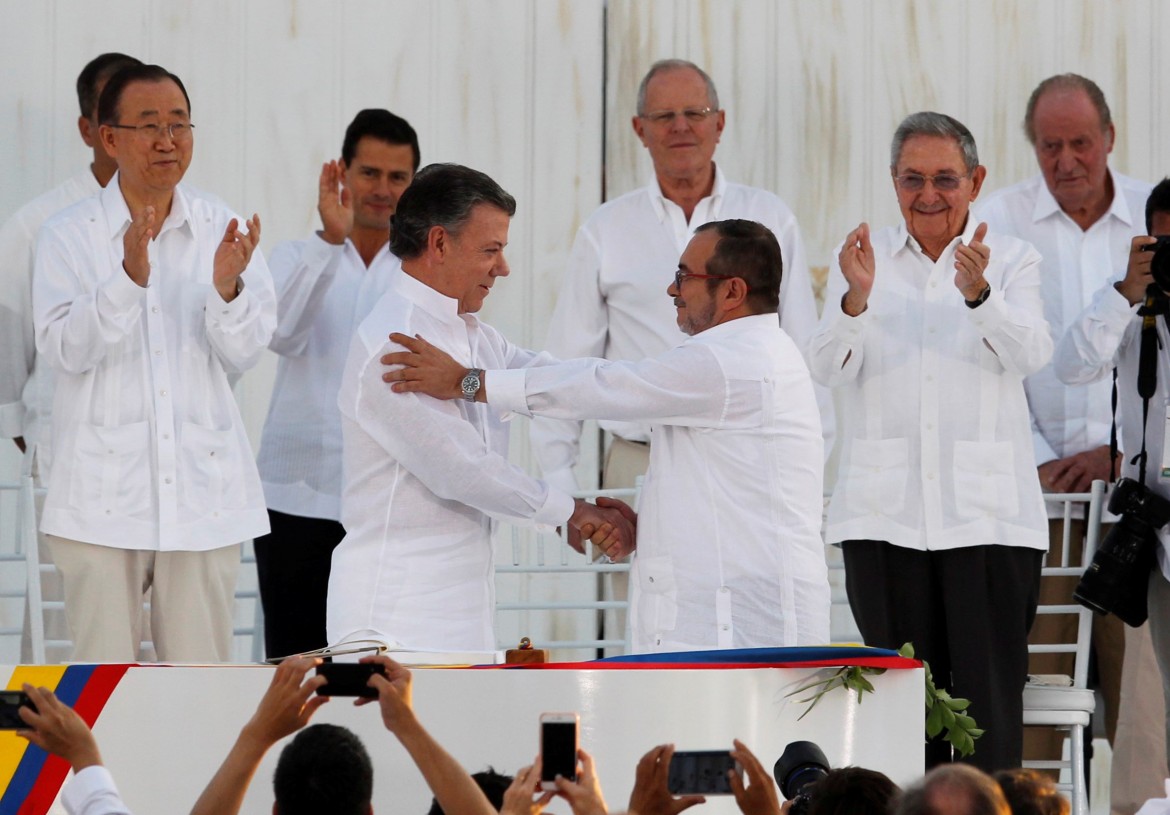 Colombia, amnistia per guerriglia e militari