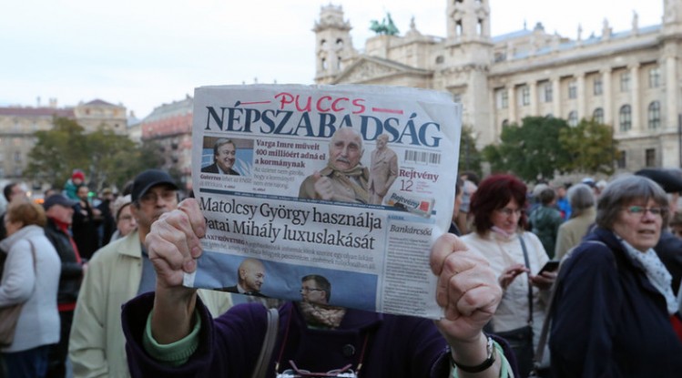 Chiuso il giornale d’opposizione: « È una vendetta di Orbán»
