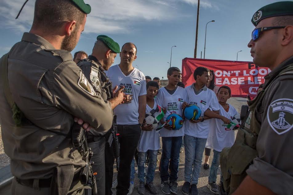 Palestinesi: Fifa impedisca ai club israeliani di giocare nelle colonie