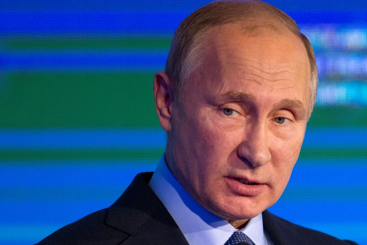 Mosca reagisce: contro-sanzioni agli Usa e sostegno europeo