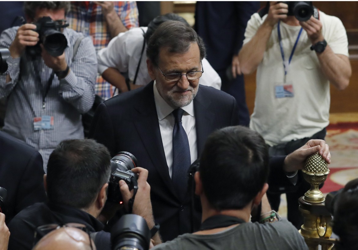Astensione in cambio di niente, Rajoy premier grazie al Psoe