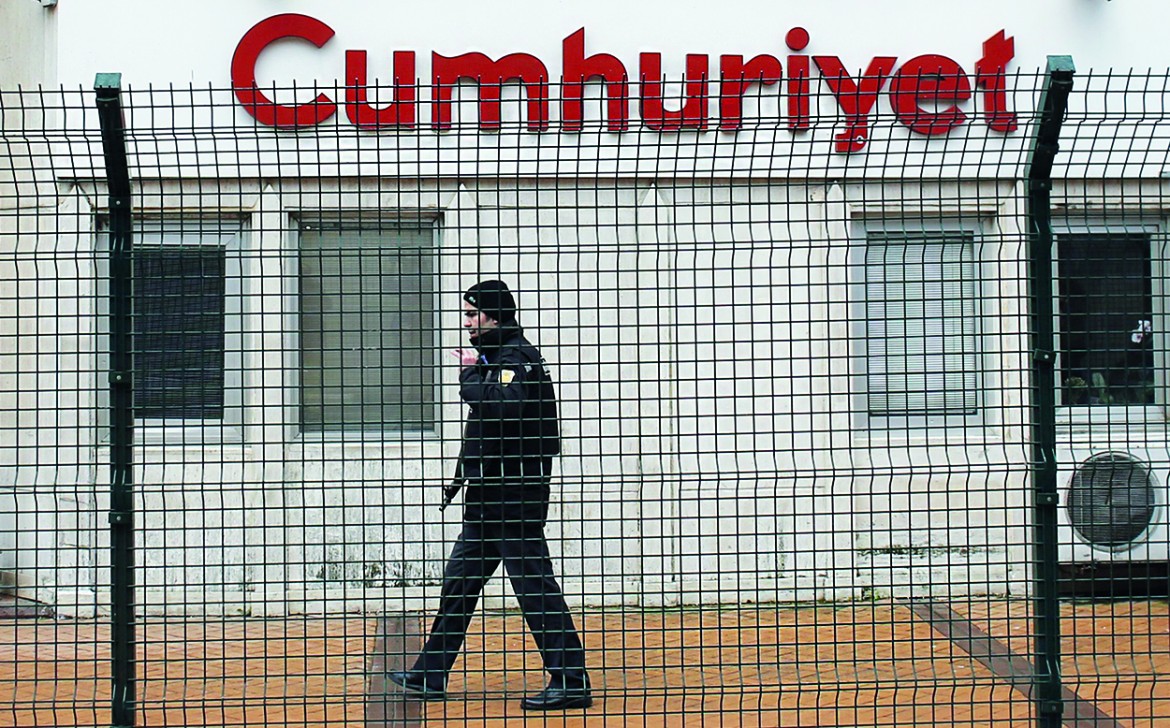 Turchia, al via il processo al quotidiano Cumhuriyet