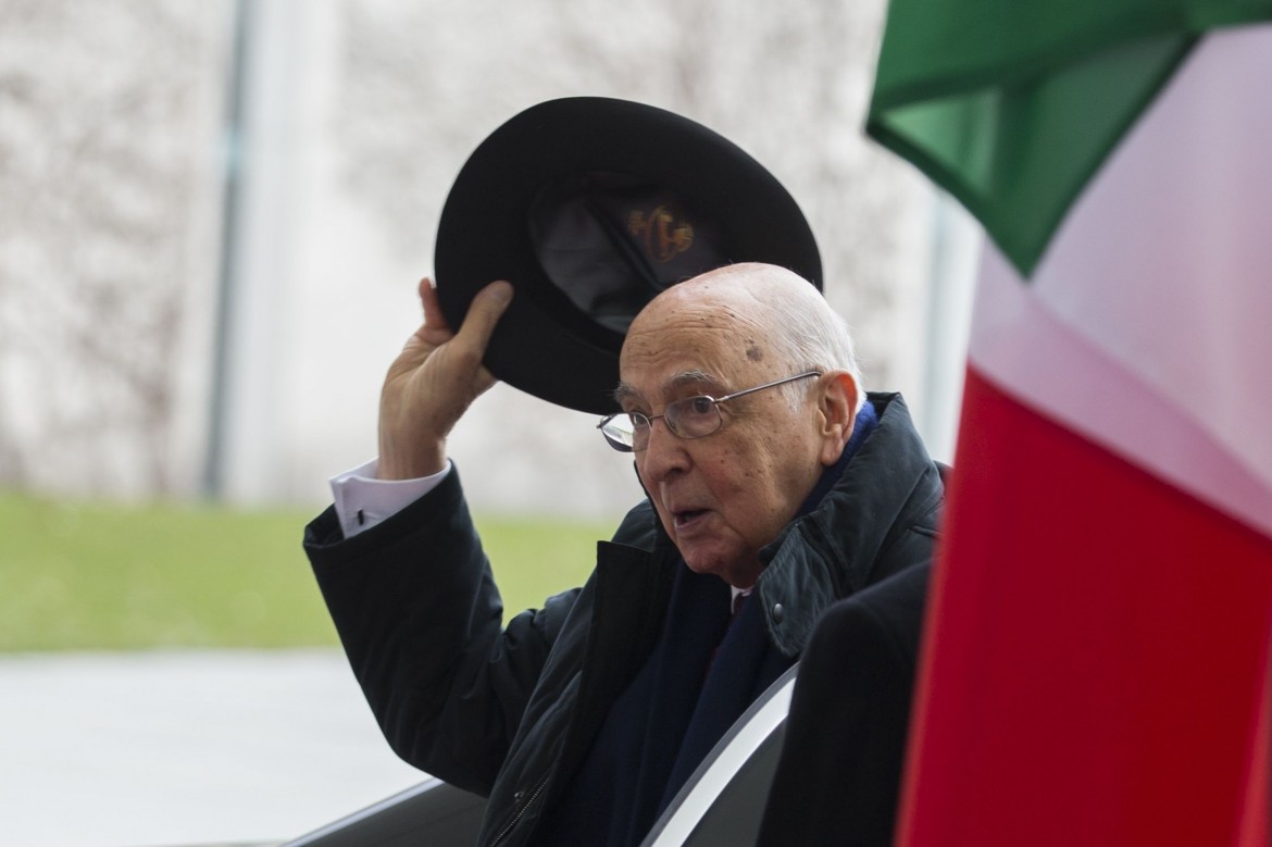 Napolitano torna sul Colle con una mortificante eredità