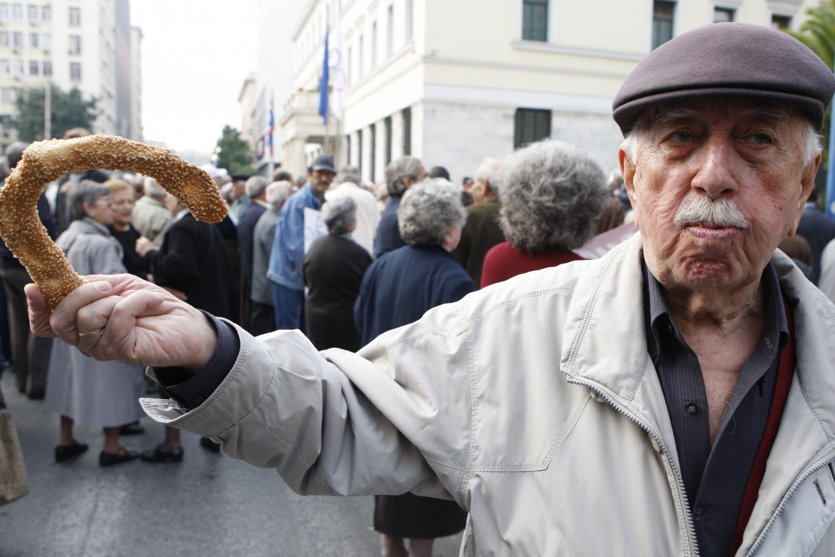 Atene ricattata dall’Eurogruppo: congelato l’accordo sul debito