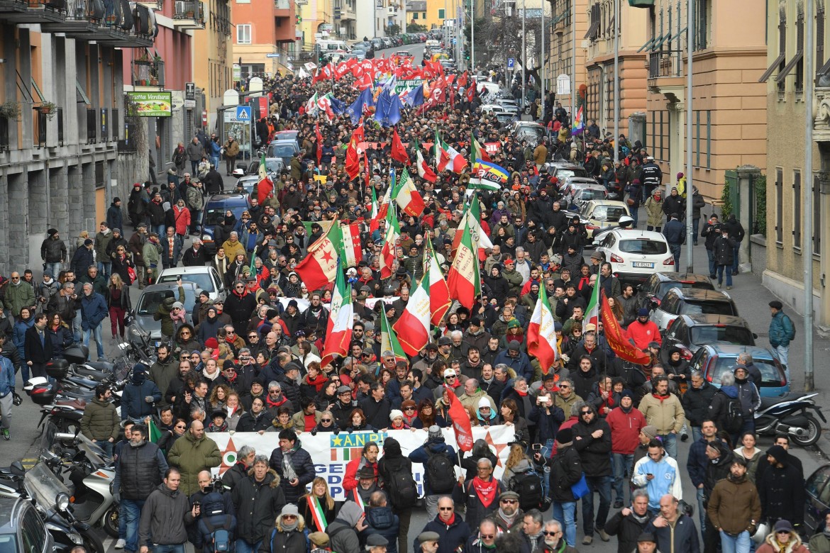 Genova, raduno degli xenofobi europei. Anpi e il sindaco Doria in piazza con gli antifascisti
