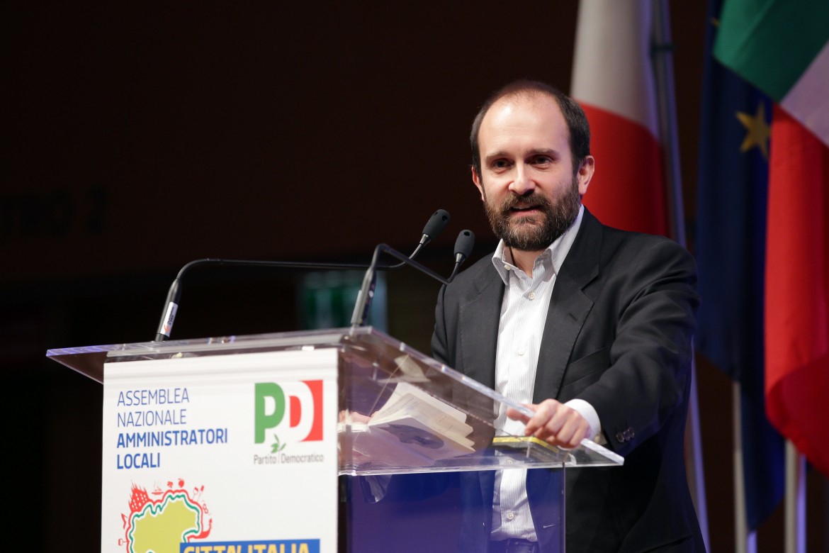 Salvini mette alla gogna i «solidali». Che replicano: i suoi insulti sono un onore