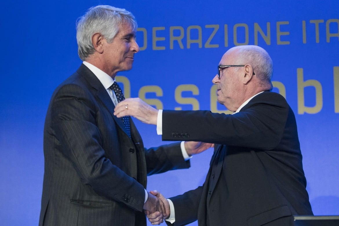 Tavecchio rieletto al vertice della Figc