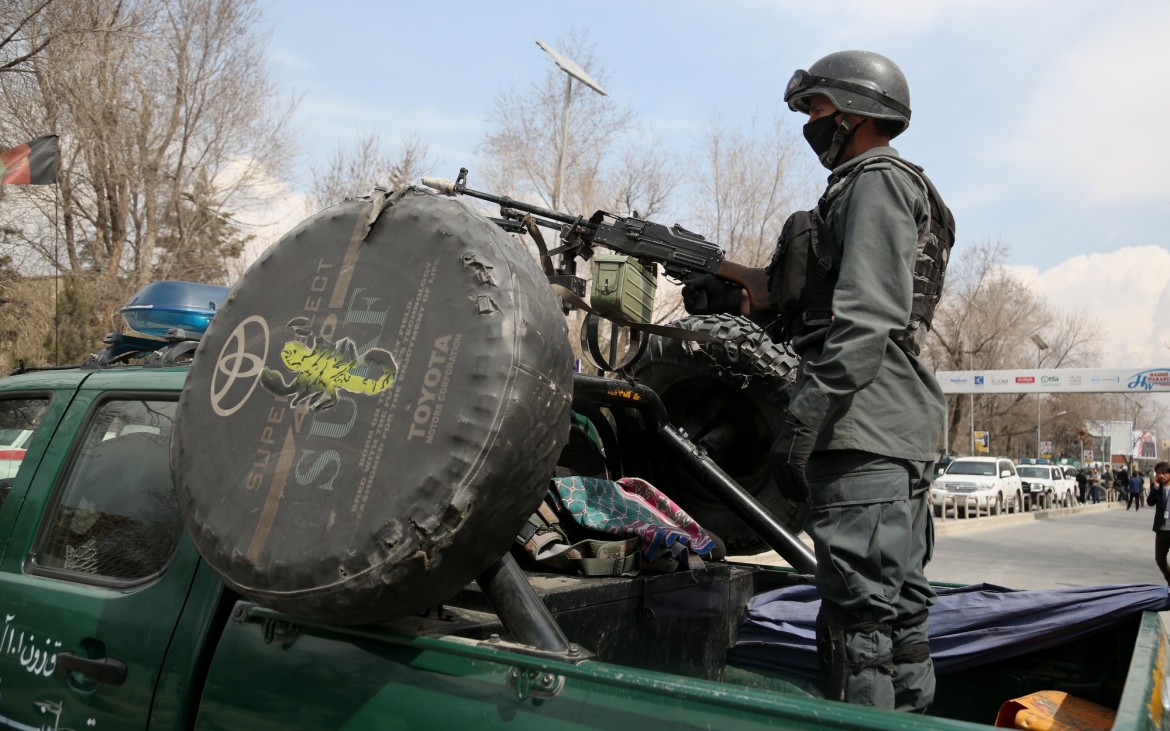 Attacco dell’Isis a Kabul, 30 morti