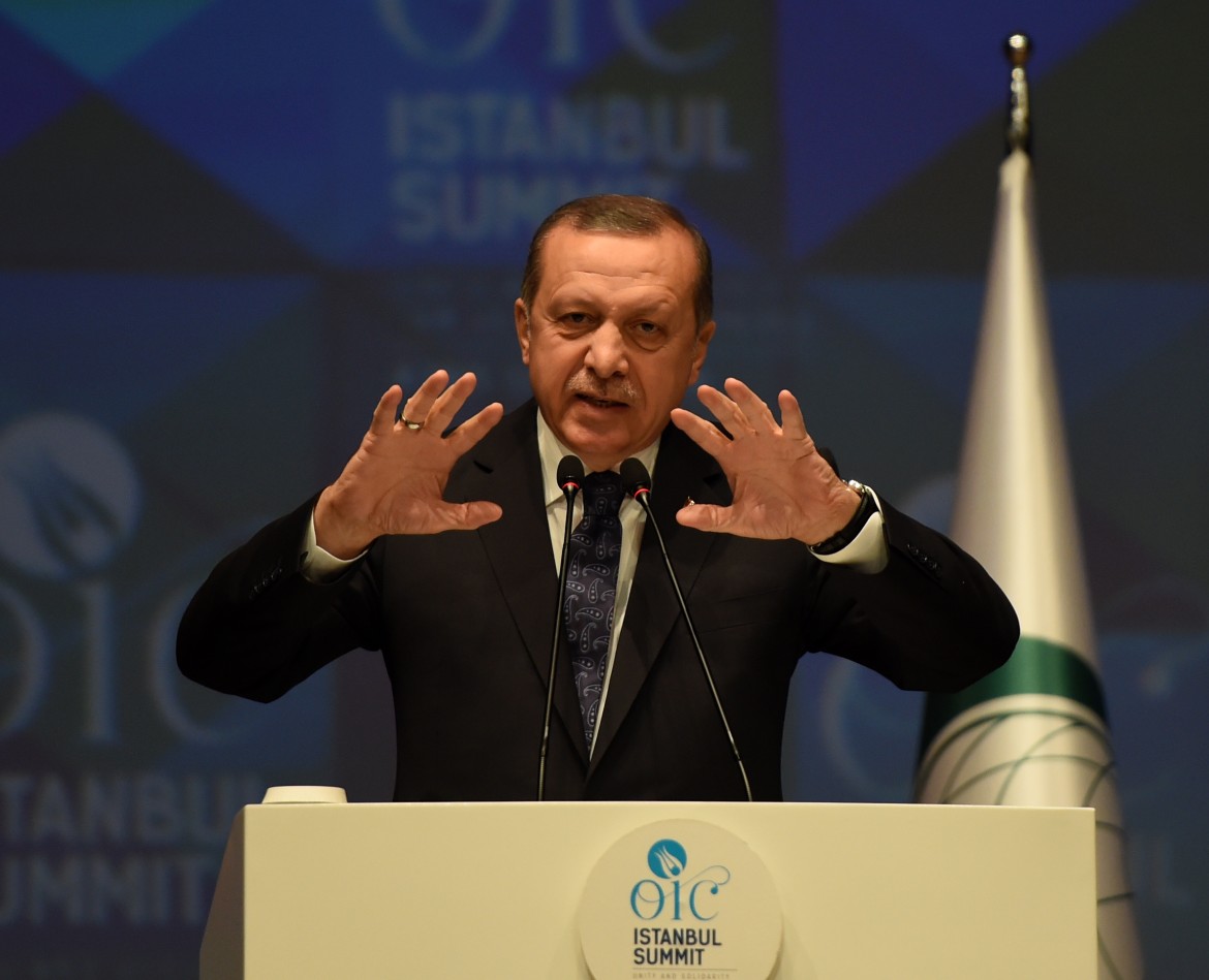 Erdogan sfida Berlino e Bruxelles: stato di emergenza a oltranza