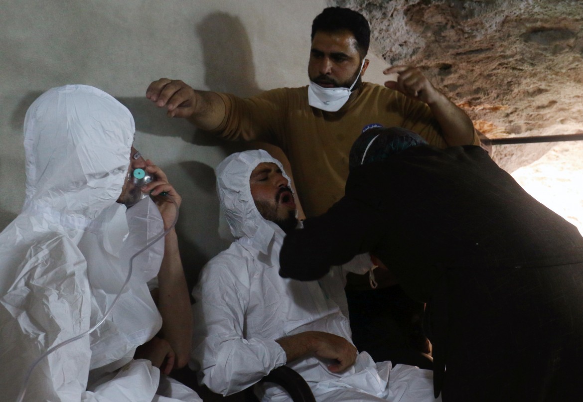 58 morti di gas in Siria: il mondo riscopre la guerra