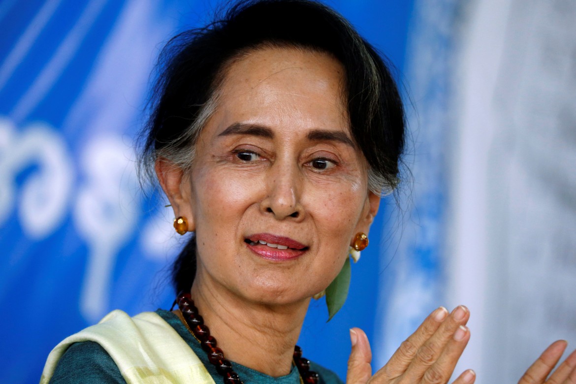Aung San Suu Kyi: «Non c’è pulizia etnica per i rohingya. Possono tornare»