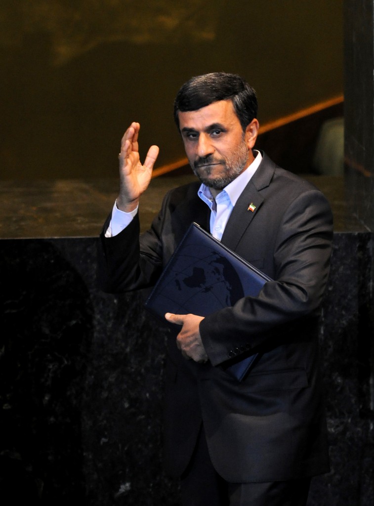 Ahmadinejad a gamba tesa nelle presidenziali