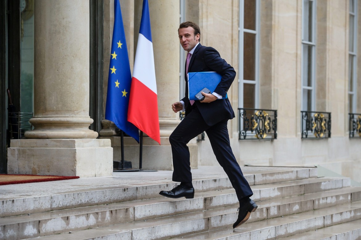 Macron alla prova  del governo, è iniziata la corsa alle poltrone