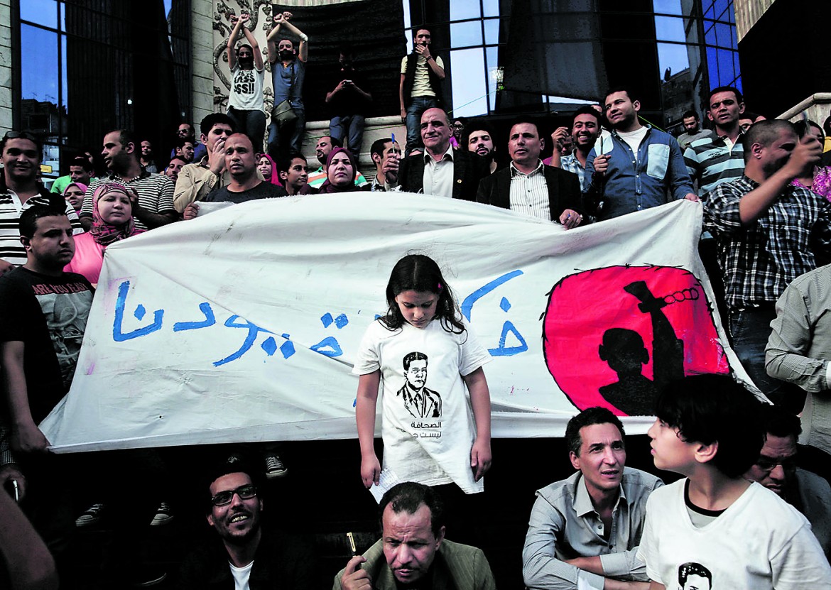 In Egitto il golpista Sisi affronta la crisi reprimendo i lavoratori