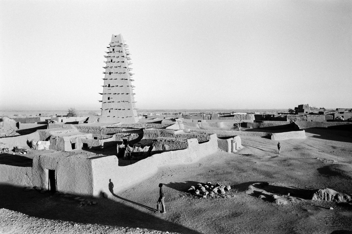La Torre Agadez (Niger 1978) - di Mario Dondero