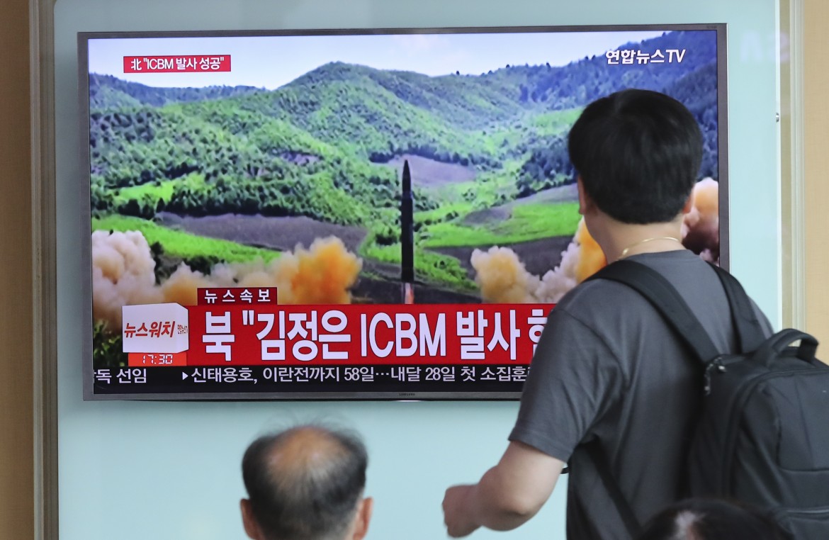 Kim, missile intercontinentale. Usa a Cina: «Agiremo da soli»