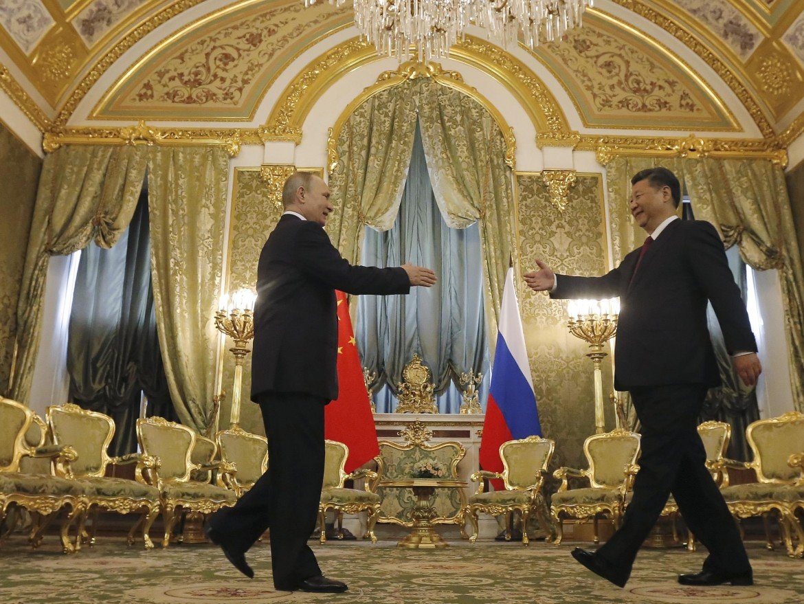 Xi e Putin: business sì ma tanta cautela in  politica estera