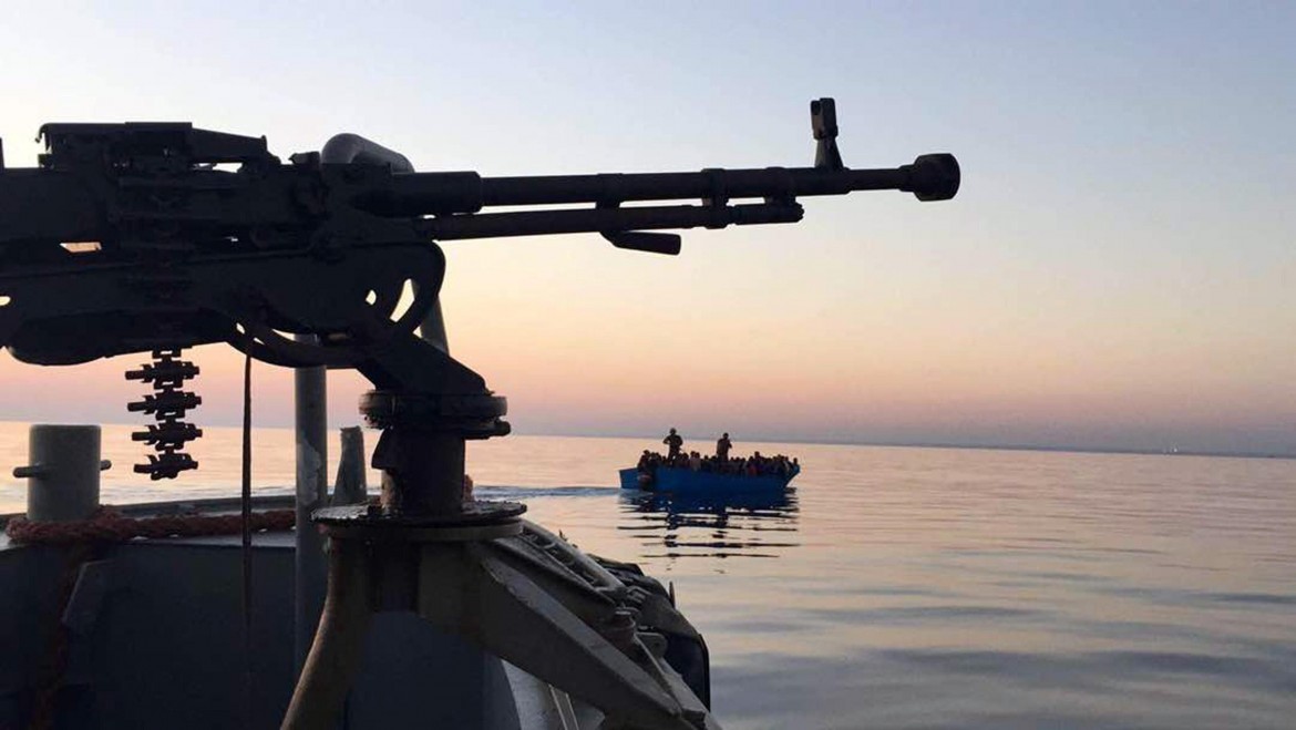 La Guardia costiera libica cita e incoraggia il ministro Salvini