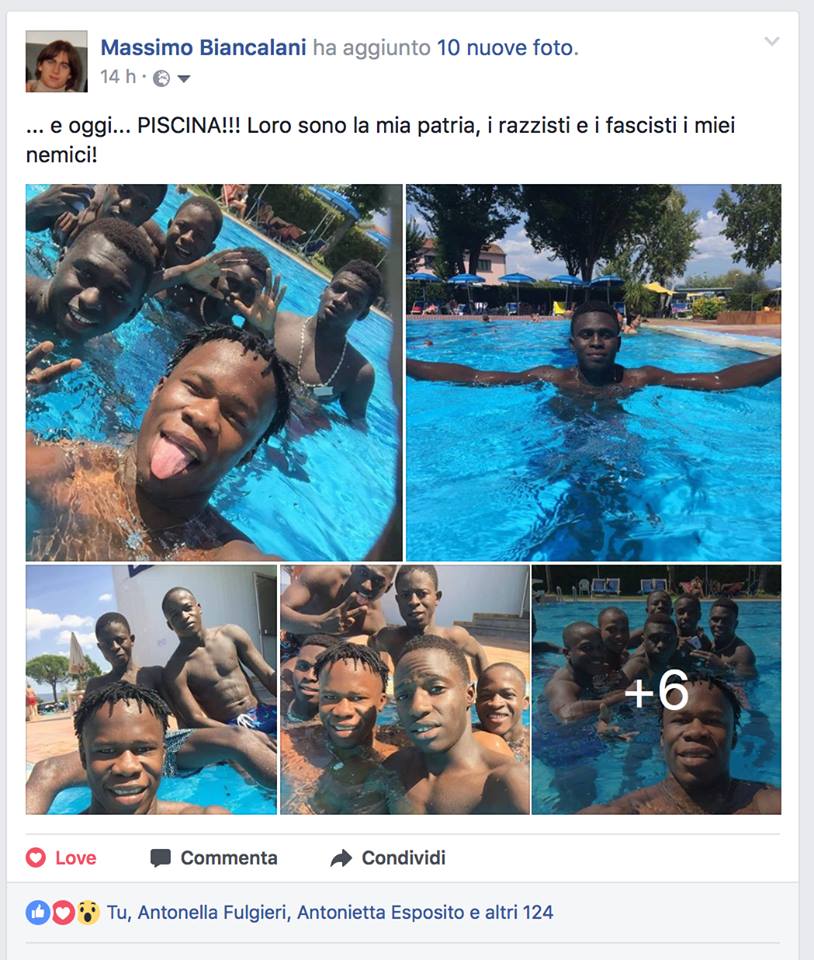 Il sorriso dei rifugiati in piscina scatena l’onda razzista. Insulti a don Biancalani