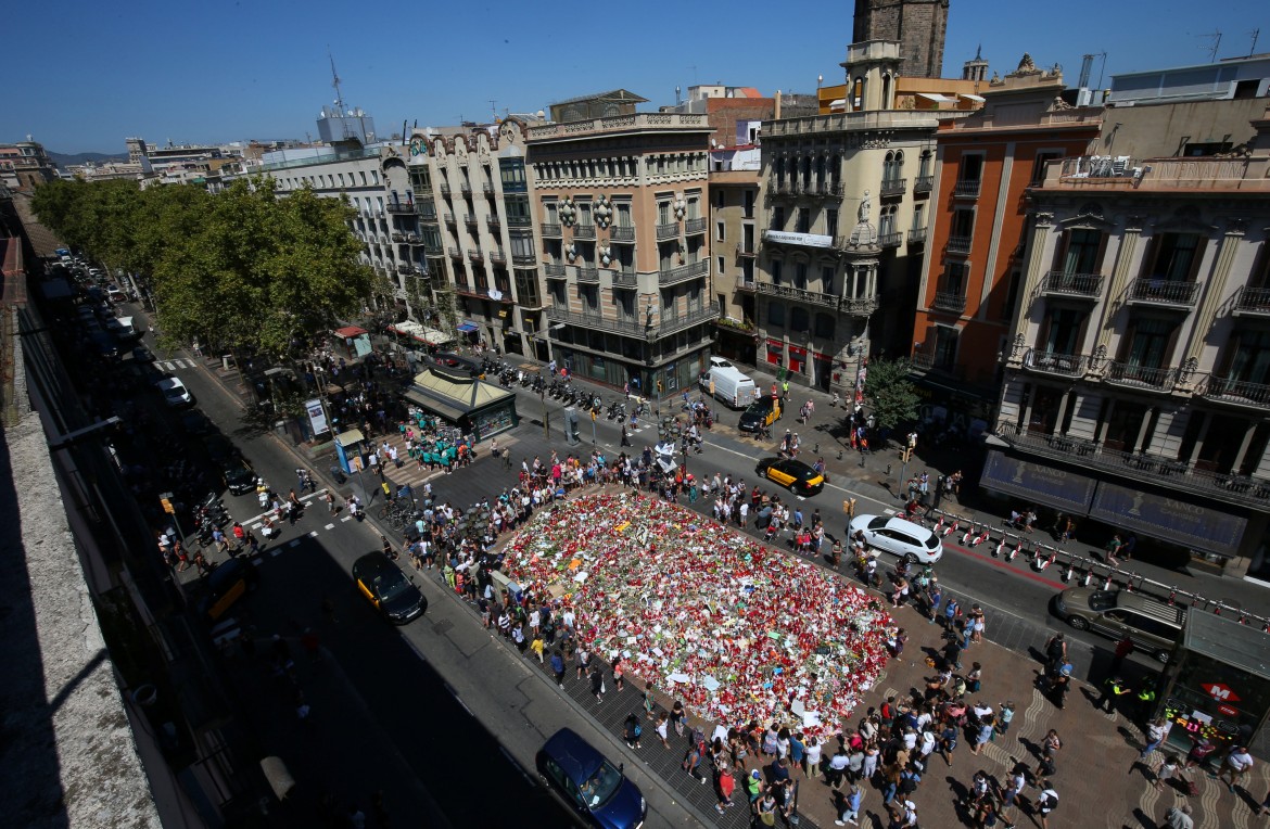 Oggi Barcellona marcia «senza paura»