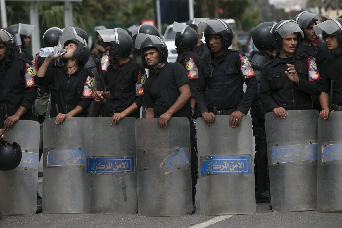 La linea di montaggio delle torture nell’Egitto dei «casi isolati»
