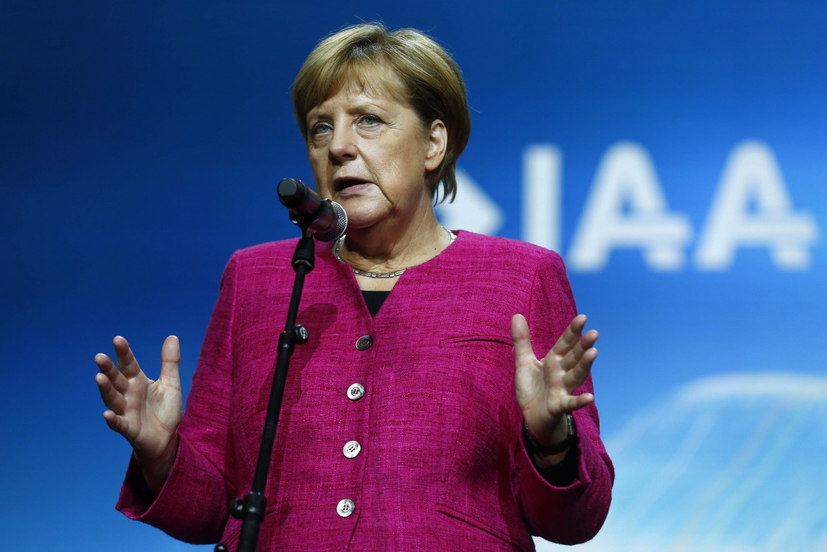 Merkel in caduta nei sondaggi «inaffidabili»
