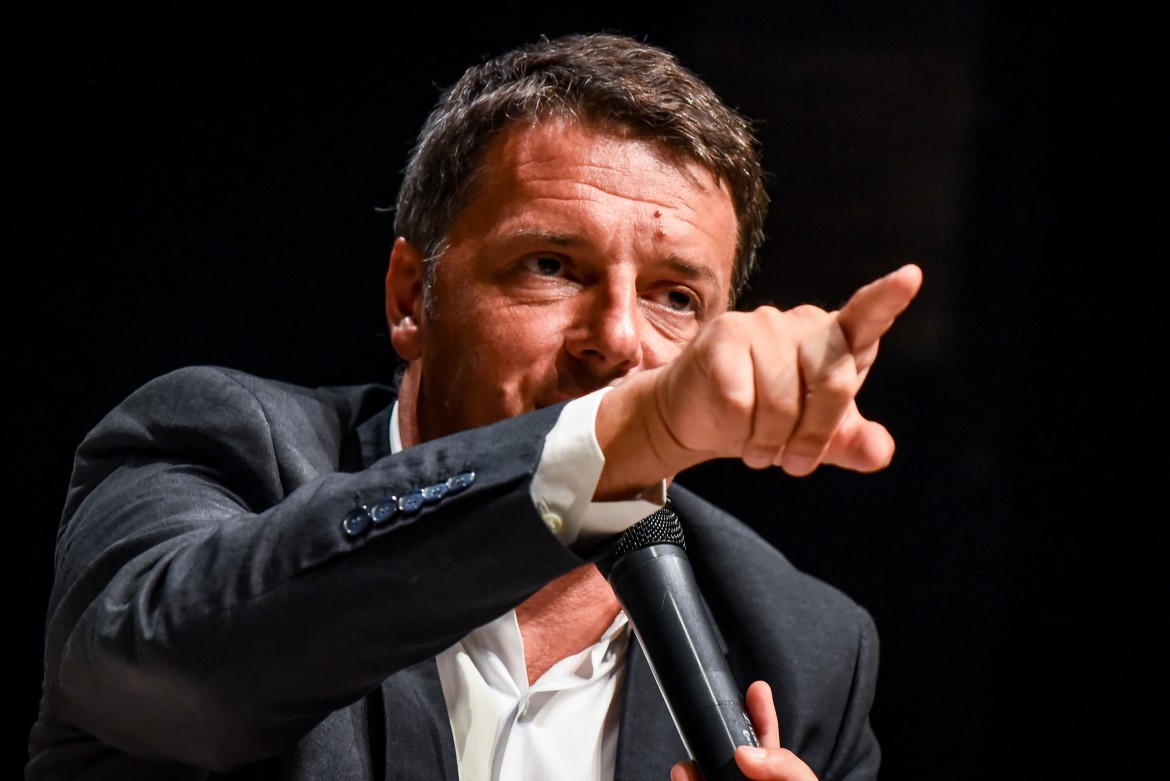 La lotta nel «fango» rianima Renzi