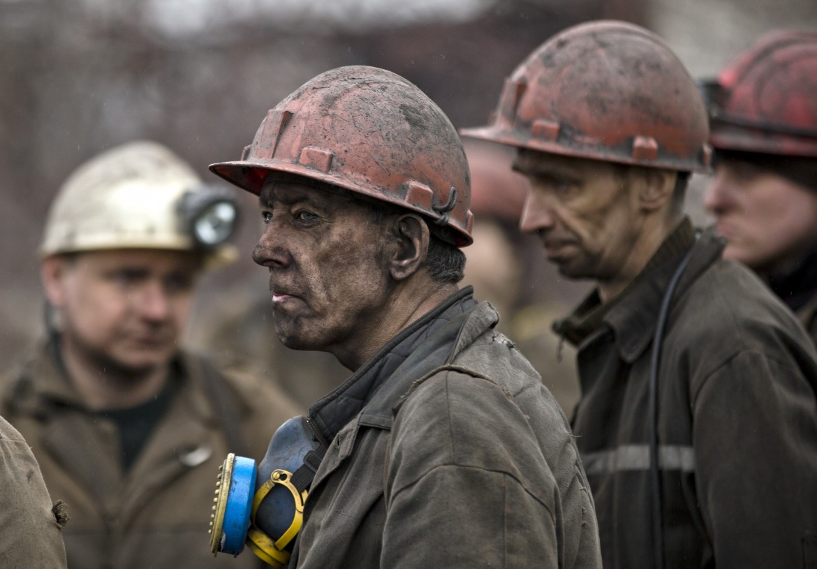 Trump vende carbone a Kiev. I minatori ucraini scioperano