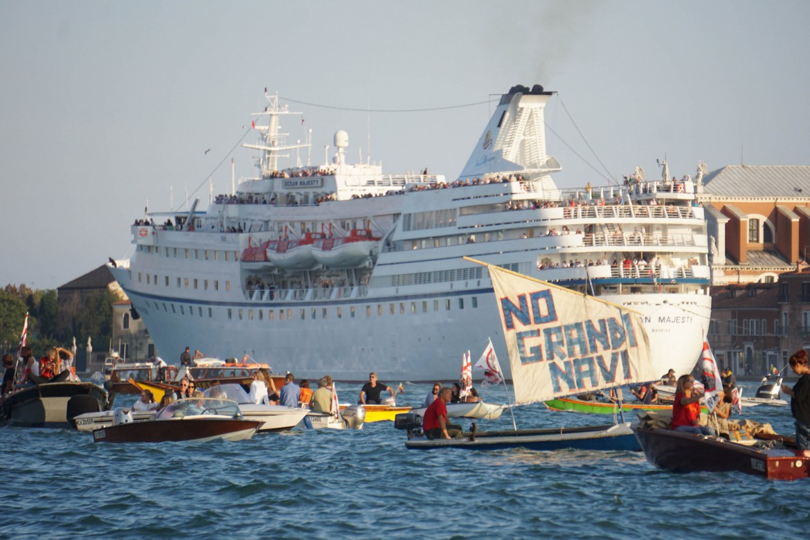 «Salviamo Venezia»: la protesta No Grandi Navi