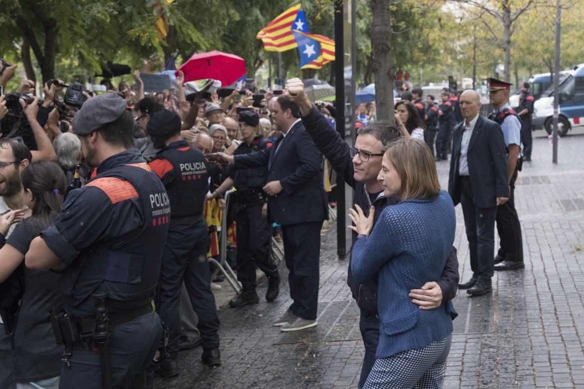 Ora Madrid dispiega «rinforzi» in Catalogna