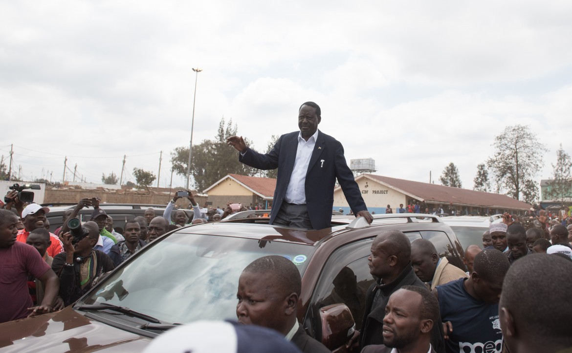 Sorpresa, Odinga si tira fuori. Elezioni da incubo in Kenya