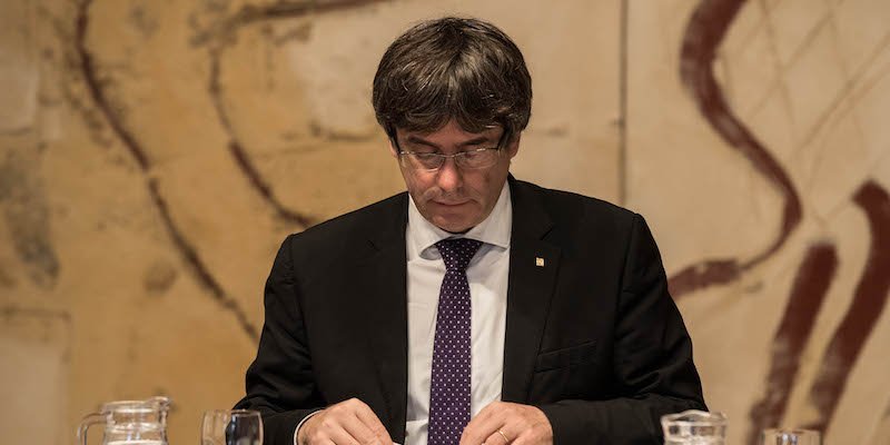 BARCELONA, SPAIN - OCTOBER 17: President of Catalonia, Carles Puigdemont, works during a government meeting at the Palau de la Generalitat building on October 17, 2017 in Barcelona, Spain. A judge of the Spain's National Court remanded in jail yesterday accused of sedition Jordi Sanchez, president of the Pro-independence organization Catalan National Assembly (ANC), and Jordi Cuixart, leader of Omnium Cultural. Both leaders are key members of the Catalan independence movement. (Photo by David Ramos/Getty Images)