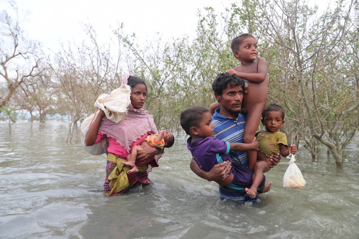 I rohingya riattraversano il fiume: ritorno (senza data) in Myanmar