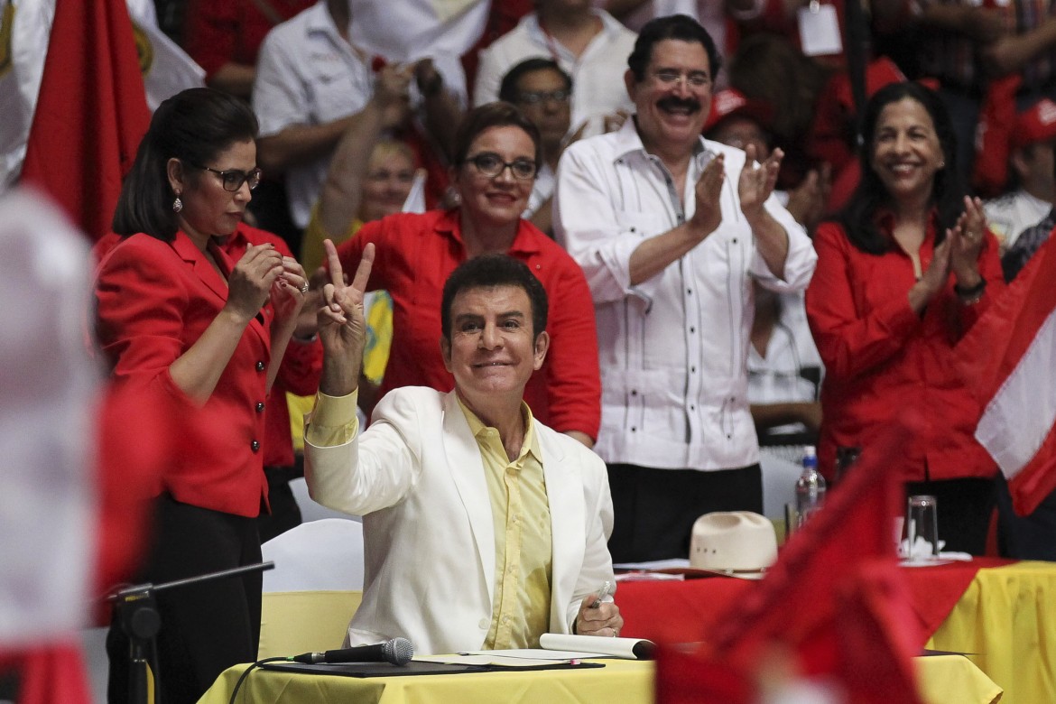 Dalla tv alla presidenza dell’Honduras, Nasralla alla prova del voto