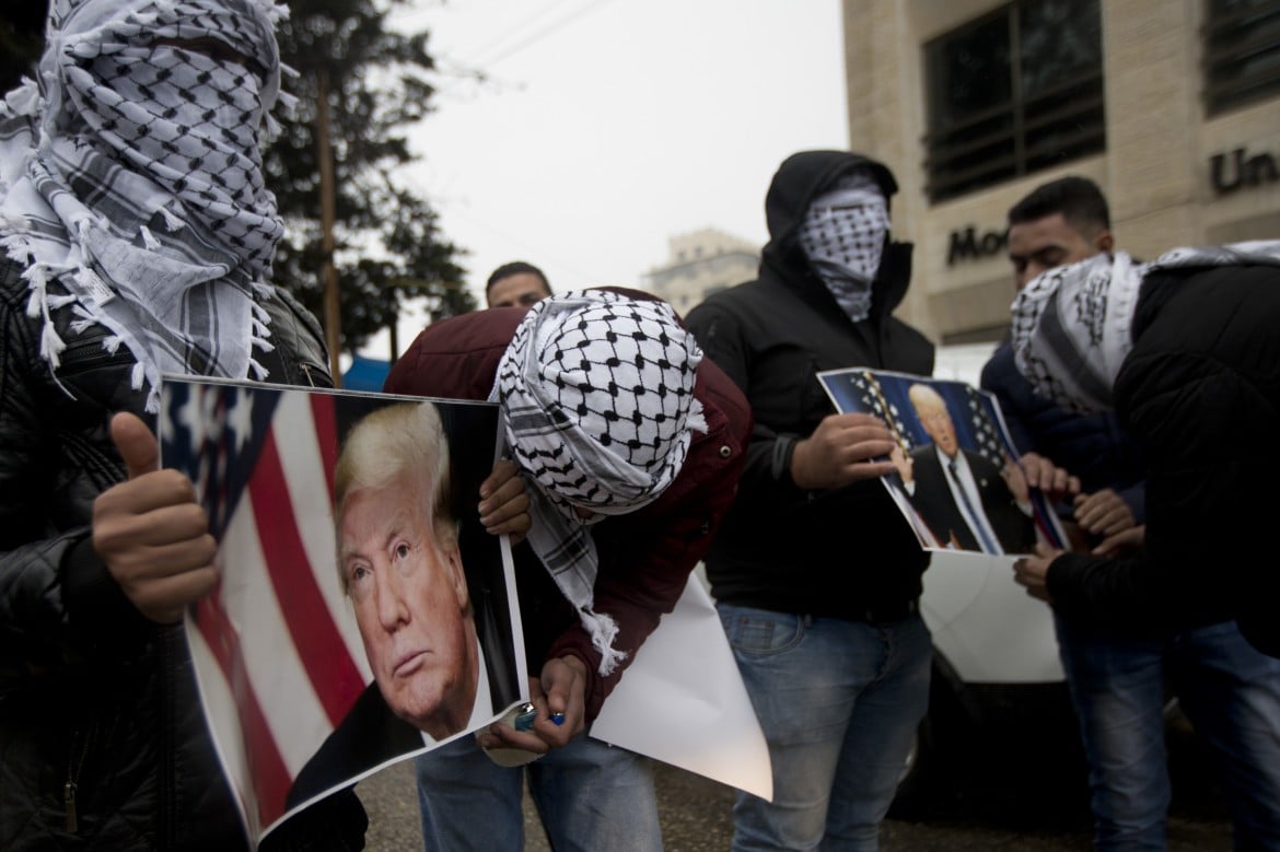 Per Trump è «ovvio» consegnare Gerusalemme a Israele