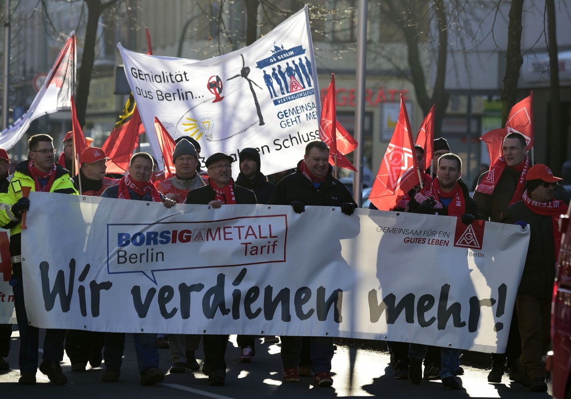 Settimana corta e salari più alti, metalmeccanici tedeschi alla prova di forza