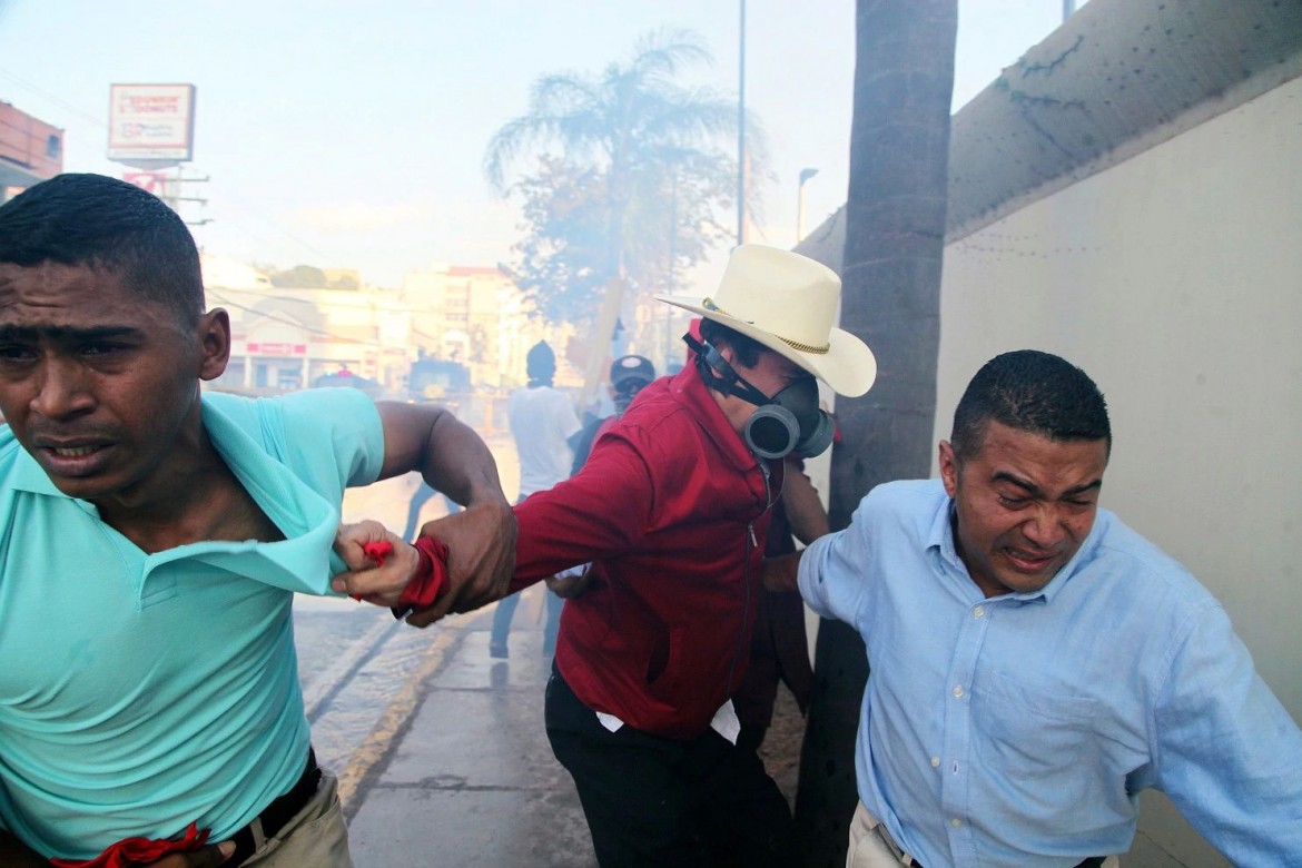 Ancora scontri a Tegucigalpa e dal 20 è sciopero generale