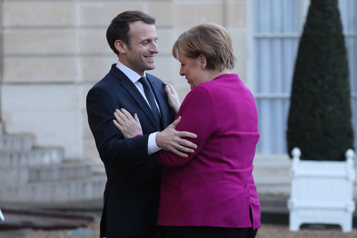 Macron e Merkel rilanciano l’asse europeo