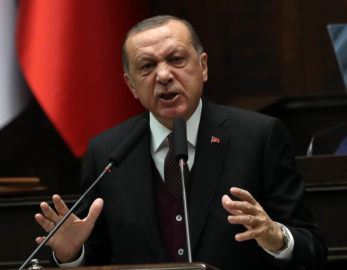 Elicotteri e «difesa» dei confini, shopping romano per Erdogan