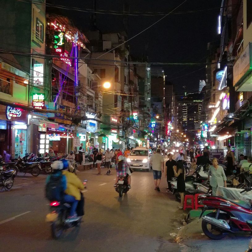 Vietnam, il mercato e il Partito «baluardo» dello sviluppo sostenibile