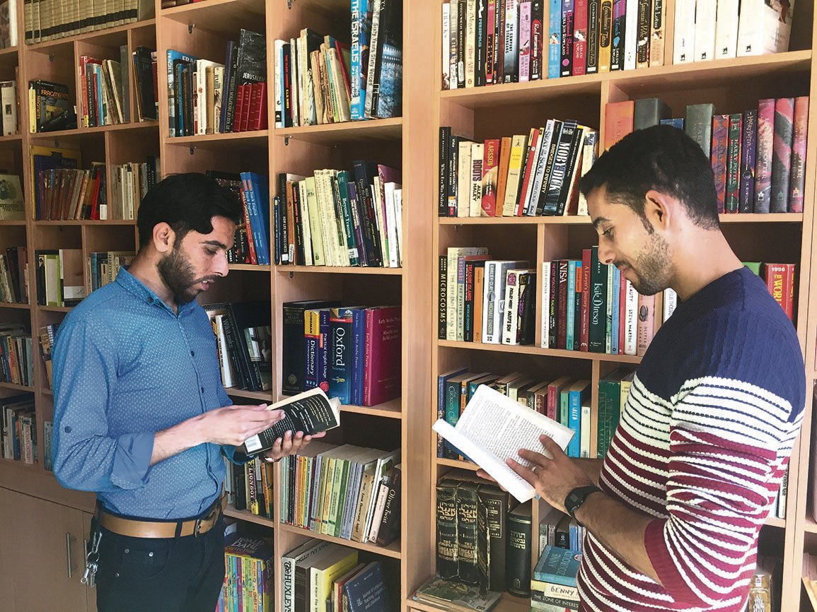 Una striscia di libri porta di Gaza sul mondo